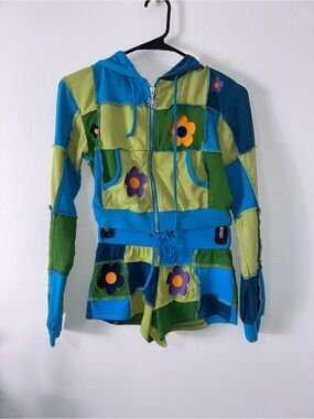 dELiA*s kids Blue & Green Patchwork Flower Zip Hoodie Jacket and short set .